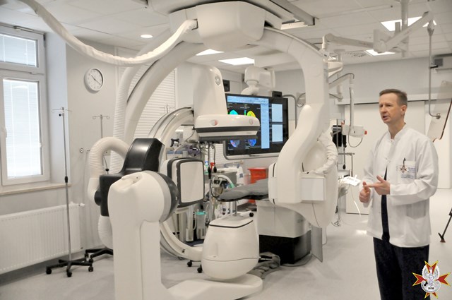 Piotr Piasecki – kierownik Pracowni Radiologii Zabiegowej Wojskowego Instytutu Medycznego