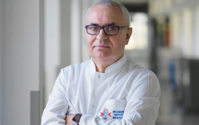 Jacek Doniec kierownik Centrum Chirurgii Robotycznej CSK MON Wojskowego Instytutu Medycznego — Państwowego Instytutu Badawczego