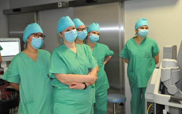 Centrum Szkoleniowe Chirurgii Robotycznej Wojskowego Instytutu Medycznego rozpoczęło kursy szkoleniowe robotem da vinci
