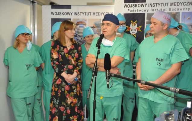 Centrum Szkoleniowe Chirurgii Robotycznej Wojskowego Instytutu Medycznego rozpoczęło kursy szkoleniowe robotem da vinci