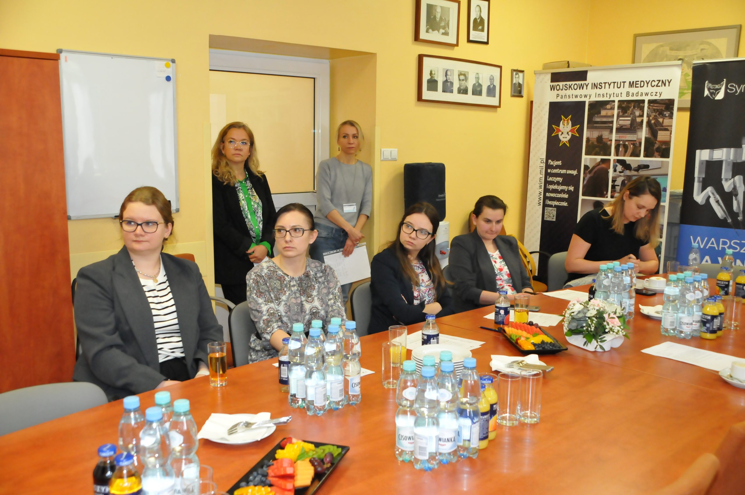 Centrum Szkoleniowe Chirurgii Robotycznej Wojskowego Instytutu Medycznego rozpoczęło kursy szkoleniowe robotem da vinci