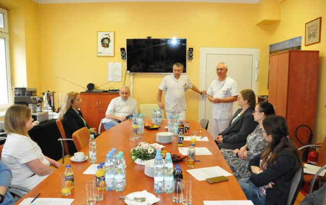 Centrum Szkoleniowe Chirurgii Robotycznej Wojskowego Instytutu Medycznego rozpoczęło kursy szkoleniowe robotem da vinci
