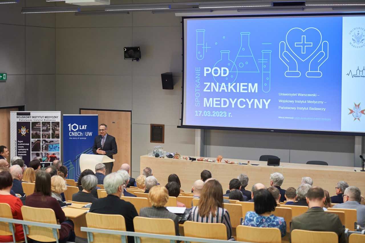 pod znakiem medycyny