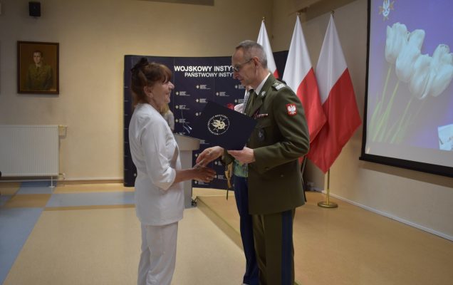 Odznaczenia i Wyróżnienia dla Diagnostów Laboratoryjnych w Wojskowym Instytucie Medycznym w Warszawie