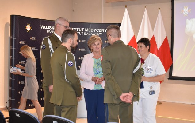 Odznaczenia i Wyróżnienia dla Diagnostów Laboratoryjnych w Wojskowym Instytucie Medycznym w Warszawie