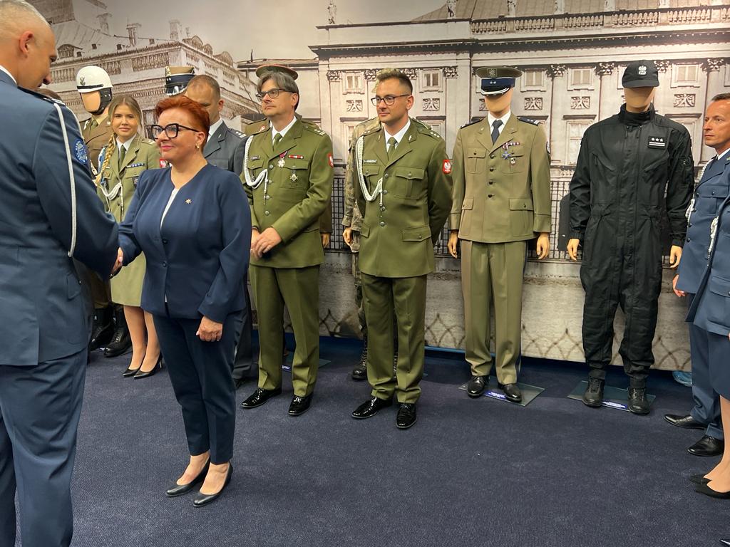 Uroczyste wręczenie nominacji i odznaczeń w ramach obchodów Święta SOP