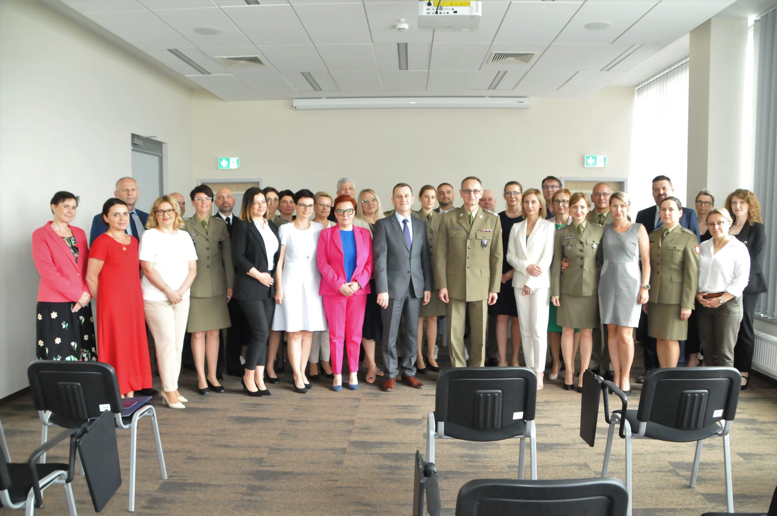 Zakończenie studiów podyplomowych 2023 w Wojskowym Instytucie Medycznym w Warszawie