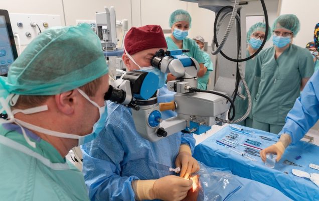 Implantacja keratoprotezy