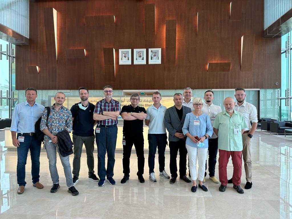Wizyta chirurgów bariatrycznych z Wojskowego Instytutu Medycznego w Cleveland Clinic Abu Dhabi