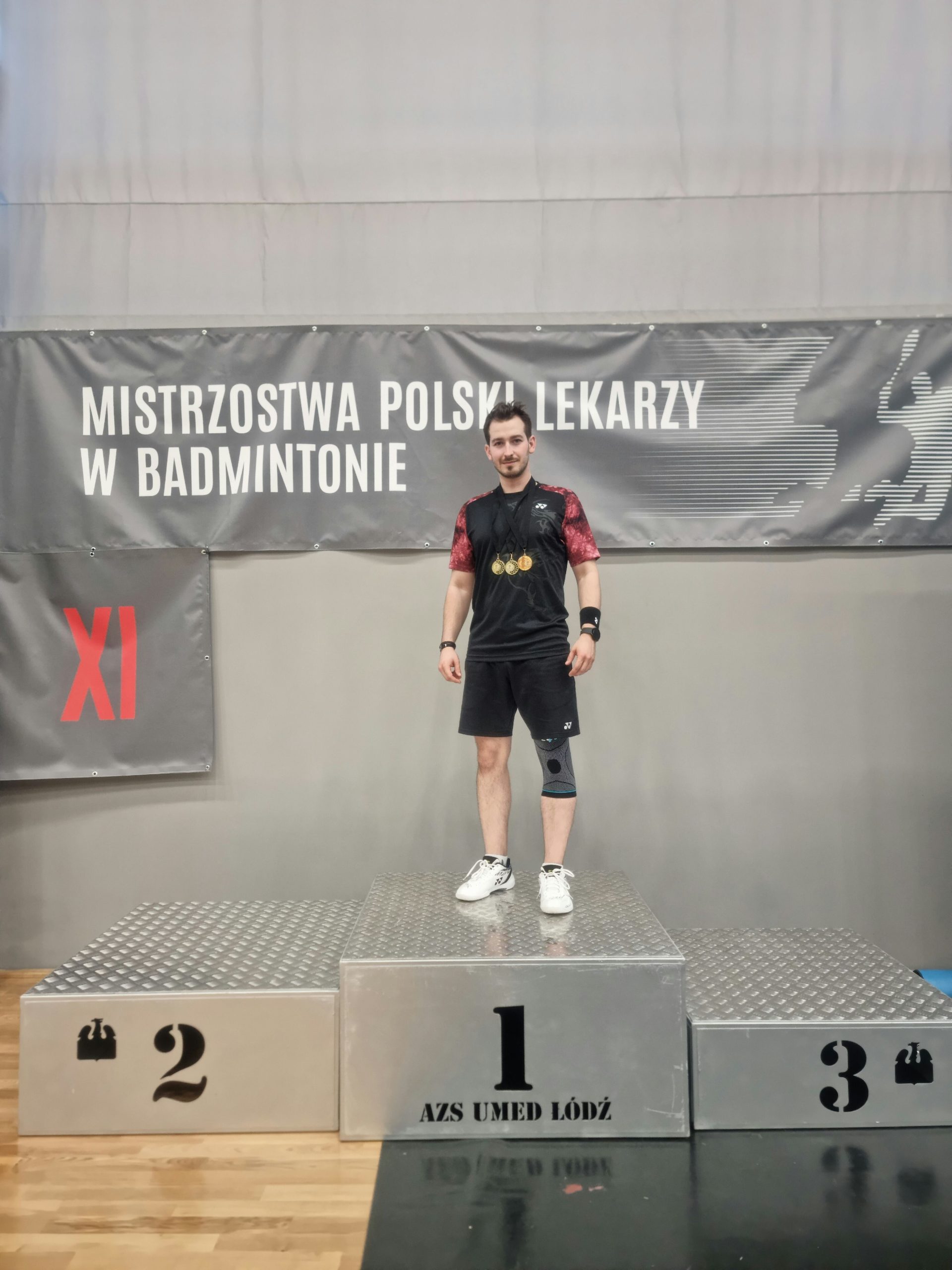 Wojciech Kurzyński zwycięzca XI Medycznego Pucharu Badmintona BIBINnTON CUP ŁÓDŹ