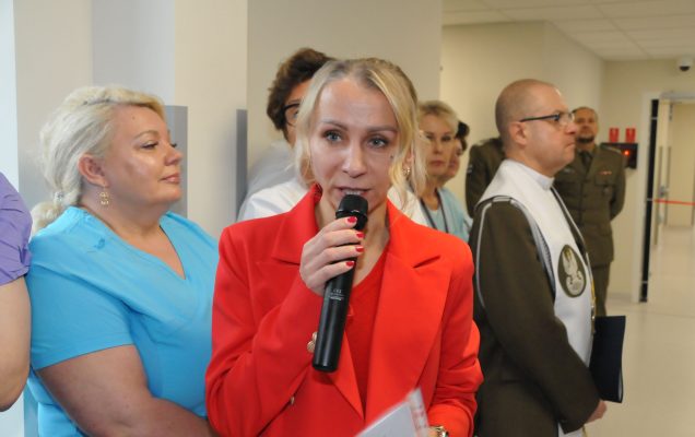Małgorzata Złotkowska podczas uroczystego otwarcia zmodernizowanej Kliniki Urologii Ogólnej, Czynnościowej i Onkologicznej Wojskowego Instytutu Medycznego w Warszawie