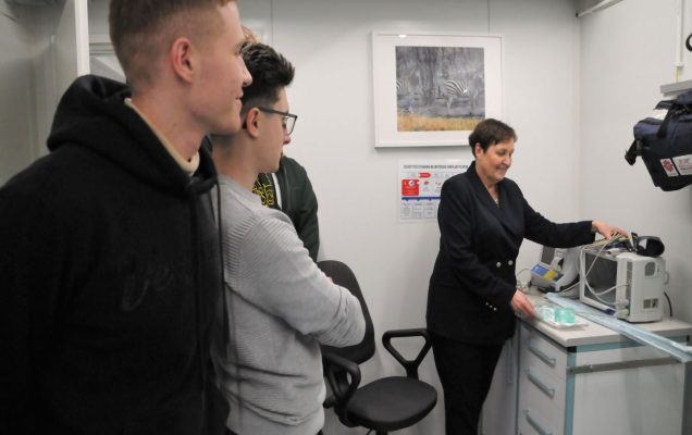 Szkolenia dla wojskowych lekarzy stażystów w wojskowym instytucie medycznym w warszawie