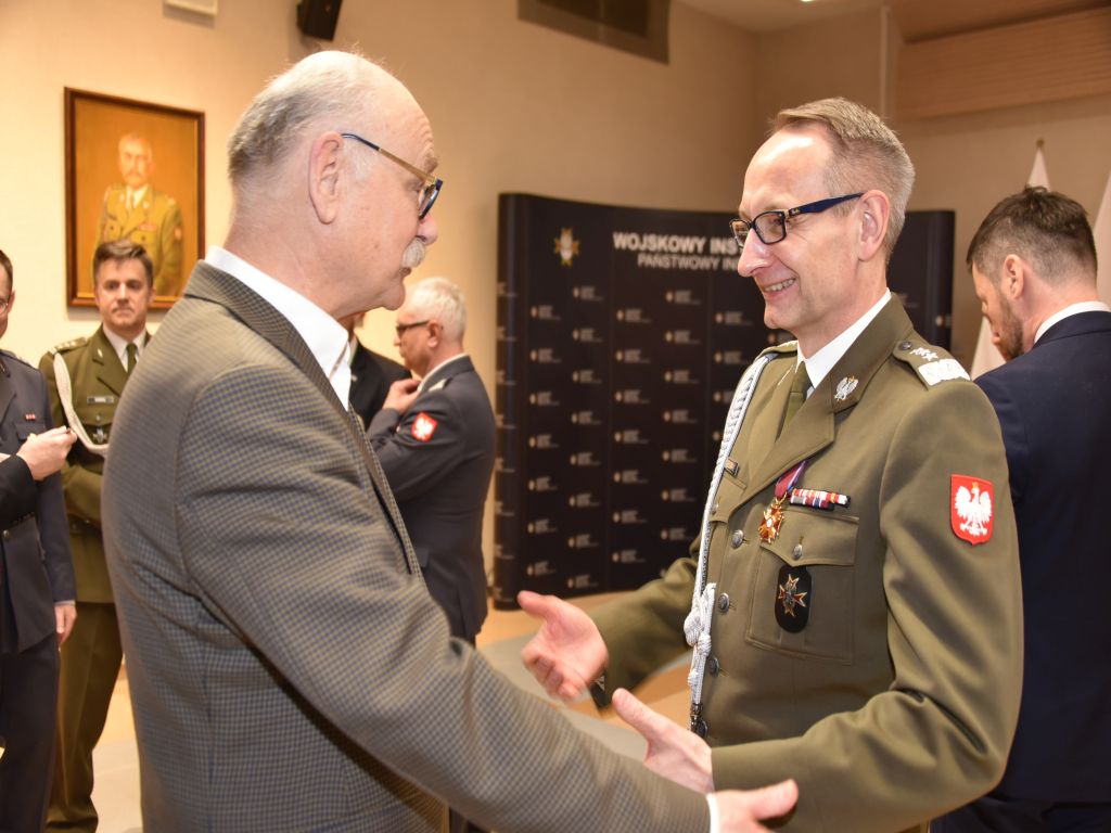 Dyrektor WIM wita gości spotkania wielkanocnego w WIM-PIB