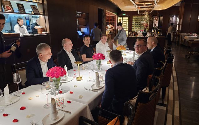 Wizyta przedstawicieli WIM w Chinach, uroczysty obiad