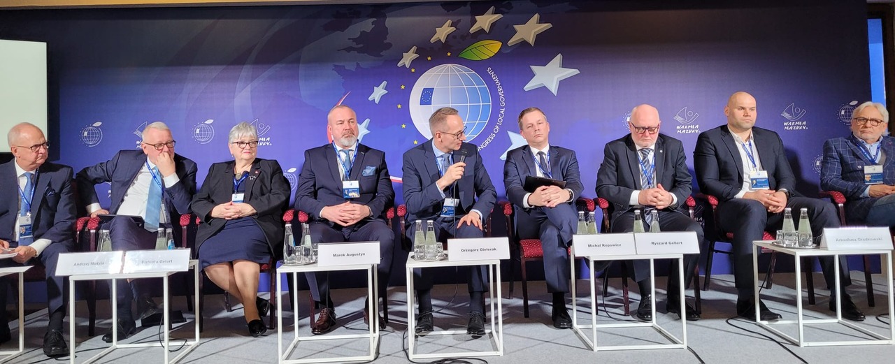 panel inaugurujący IX Europejski Kongres Samorządów w Mikołajkach 2024