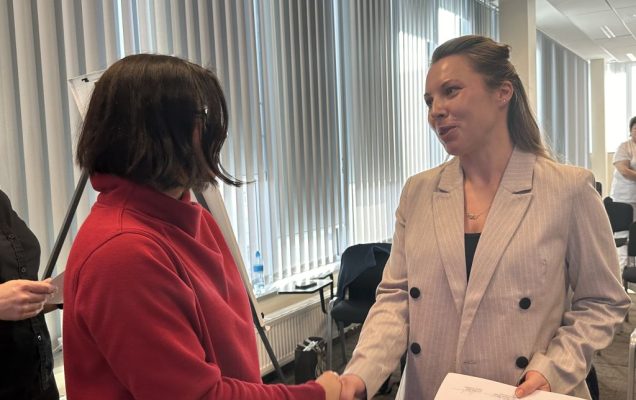 Kurs z kontroli zakażeń szpitalnych zrealizowany przez specjalistów ze Stanów Zjednoczonych w Wojskowym Instytucie Medycznym-PIB w Warszawie
