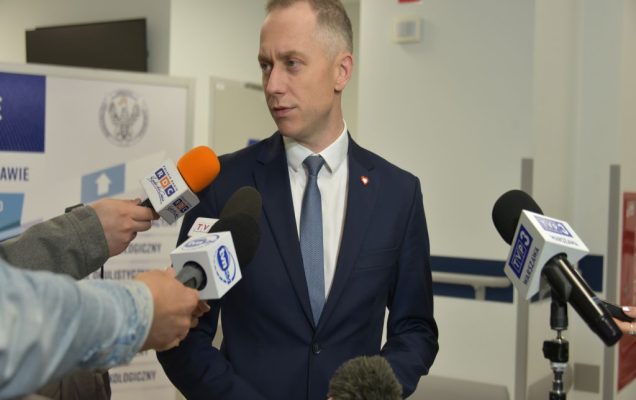 Konferencja prasowa dotyczaca Powstania SOR w Wojskowym Instytucie Medycznym szpitala w Legionowie