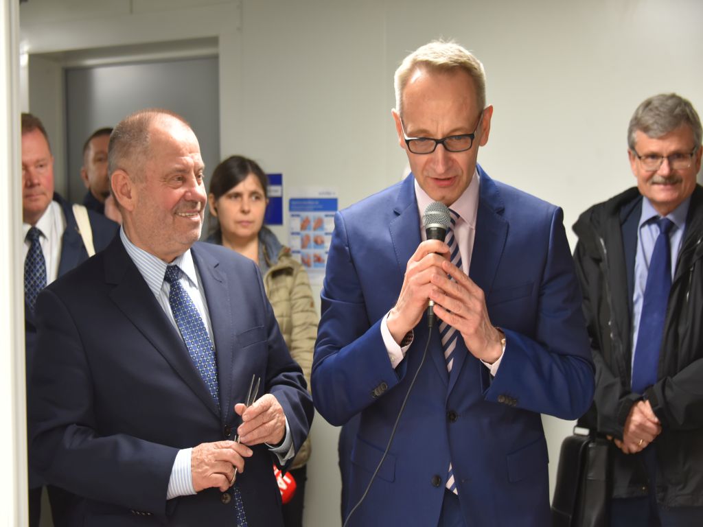 Uroczyste otwarcie Pracowni Anatomii w Wojskowym Instytucie Medycznym. Dyrektor WIM mówi o nowej pracowni anatomii.