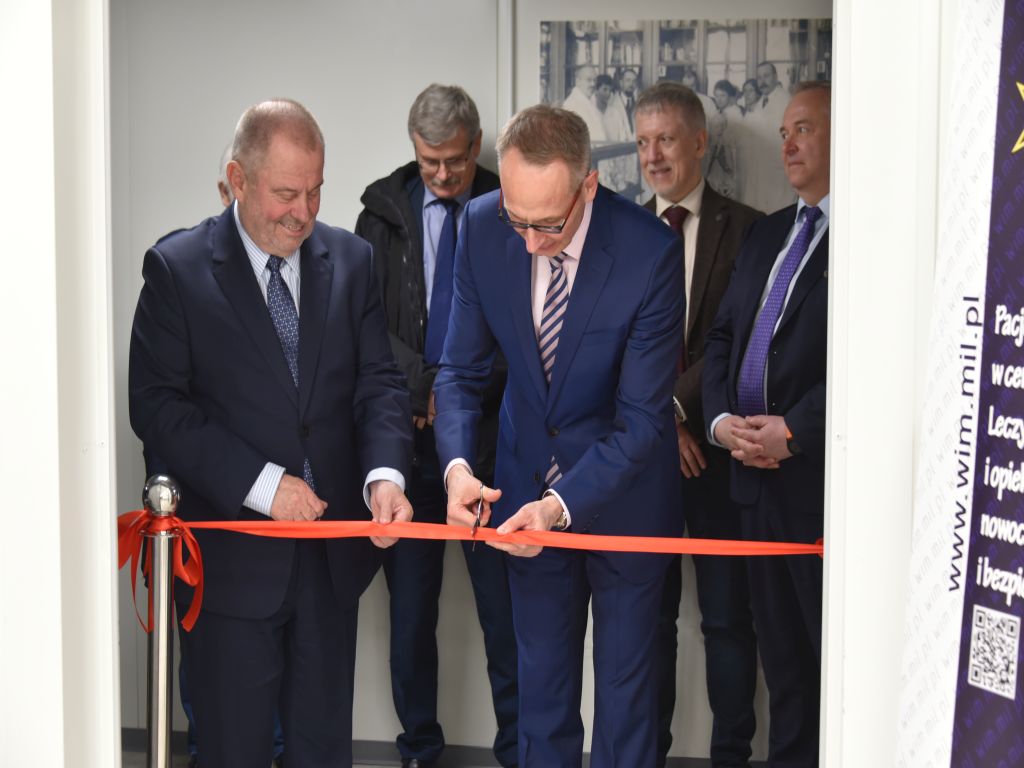 Uroczyste otwarcie Pracowni Anatomii w Wojskowym Instytucie Medycznym przez Dyrektora WIM.