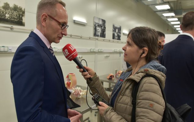 Uroczyste otwarcie Pracowni Anatomii w Wojskowym Instytucie Medycznym. Rozmowa Dyrektora WIM z reporterką.