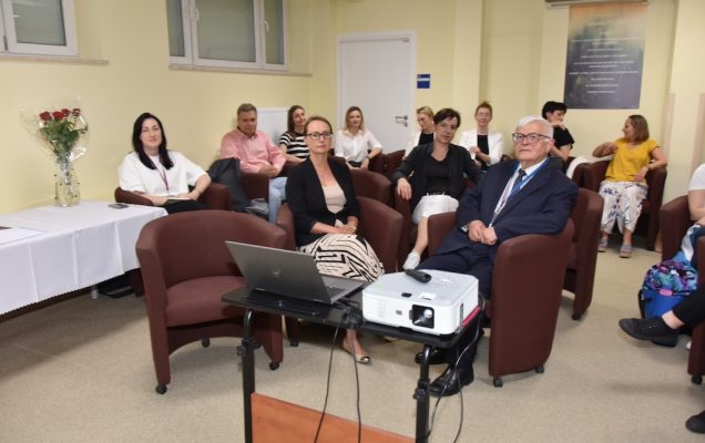 Warsztaty pt.: Profilaktyka suicydologiczna w wojsku – prowadzący płk w st. sp. dr hab. med. Stanisław Ilnicki specjalista psychiatra z Kliniki Psychiatrii, Stresu Bojowego i Psychotraumatologii CSK MON WIM-PIB oraz dr Halszka Witkowska z wydziału Artes Liberales Uniwersytetu Warszawskiego