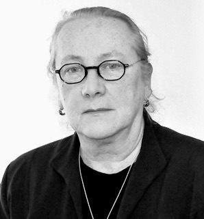 Zmarła Profesor Bożena Pietrzak, specjalista w dziedzinie chorób wewnętrznych, nefrologii i diabetologii, ponadto etnomuzykolog. Od samego początku swojej kariery zawodowej związana nieprzerwanie ze Szpitalem na Szaserów.