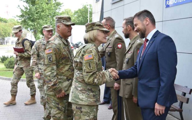 Dowódca generalny wojsk medycznych Stanów Zjednoczonych z wizytą w WIM