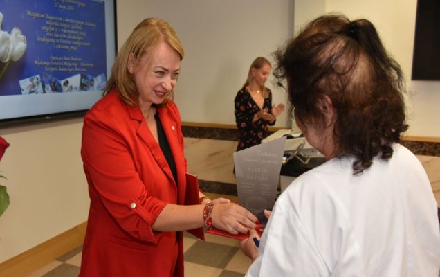 Uroczystość z okazji Dnia Diagnosty Laboratoryjnego w Wojskowym Instytucie Medycznym w Warszawie. Wręczenie nagród.