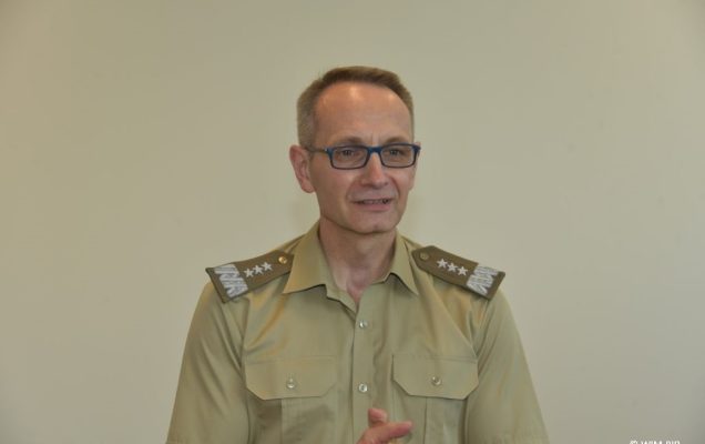 Uhonorowanie 30 absolwentów VIII edycji studiów podyplomowych w WIM-PIB, Grzegorz Gielerak dyrektor WIM-PIB