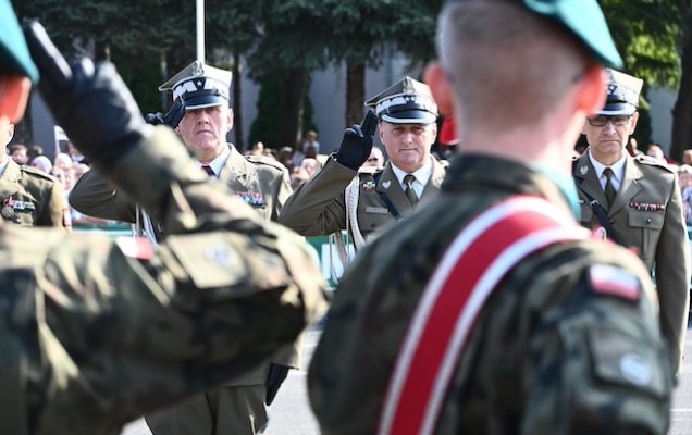 promocja oficerska AWL 7.09.2024 r. w uroczystości uczestniczy gen. broni Grzegorz Gielerak, dyrektor Wojskowego Instytutu Medycznego