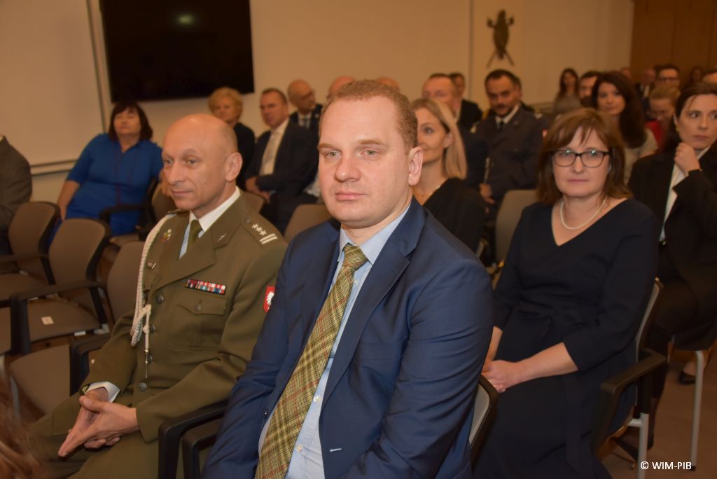 Relacja z Inauguracji Roku Akademickiego 2024/2025 w WIM-PIB. Dr Maciej Walędziak.