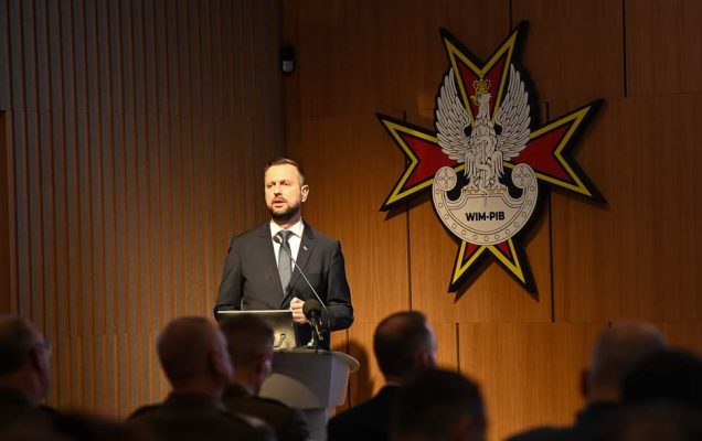 Zdjęcie kolorowe. uroczystość 60-lecia szpitala przy Szaserów.