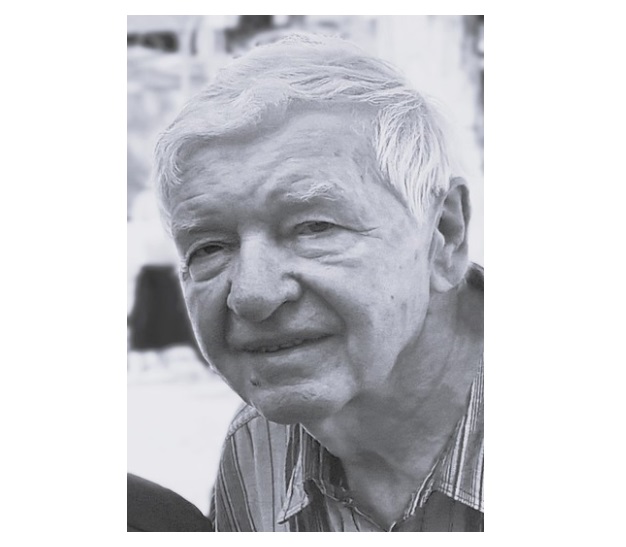 Zdjęcie czarno-białe. Ujęcie twarzy. Władysław Marcinkiewicz.