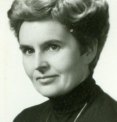 Hanna Barańska zdjęcie czarno białe portretowe.