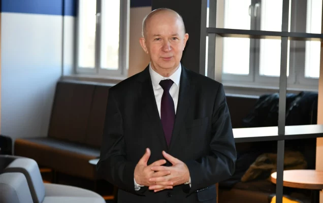 Profesor Kalicki w strefie relaksu.