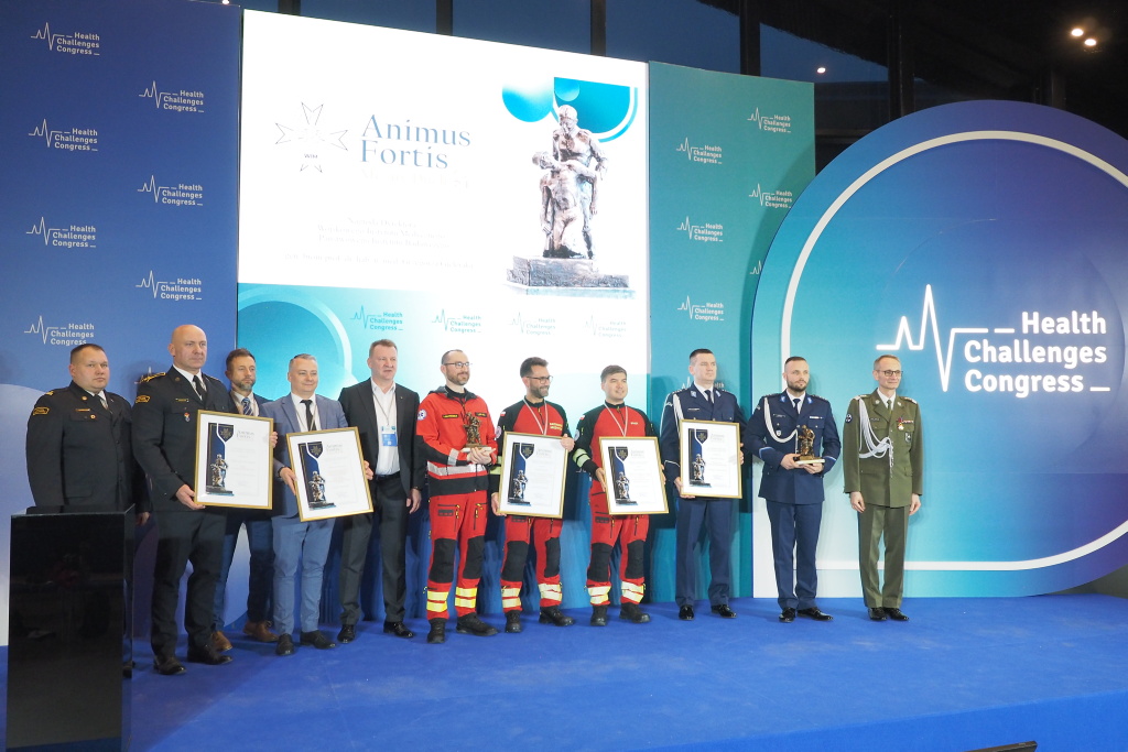 Laureaci Nagrody Animus Fortis Mężny Duch 2024 zdjęcie grupowe