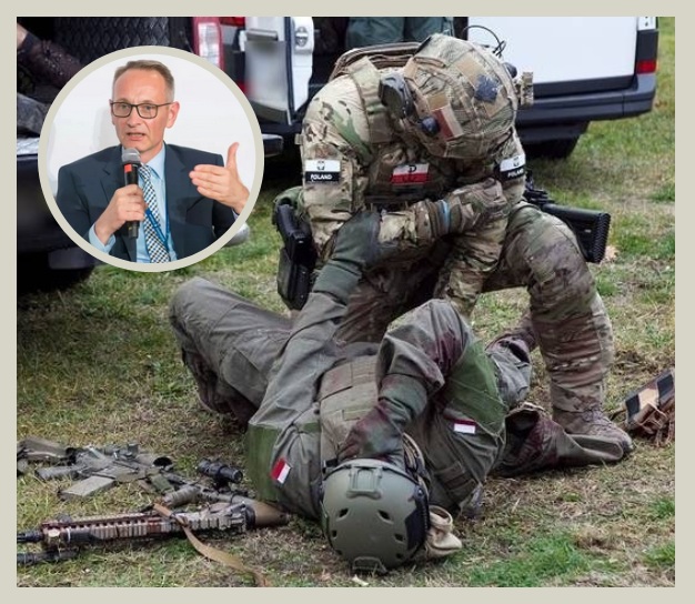 Ćwiczenia medycyny pola walki. W kółku zdjęcie Grzegorza Gieleraka