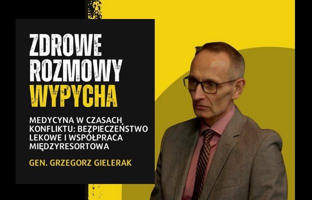 Grzegorz Gielerak udzielający wywiadu.