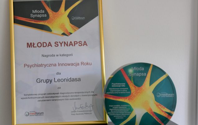 Dyplom i nagroda Młoda Synapsa.