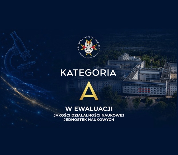Budynek instytutu WIM z lotu ptaka oraz napis ‘Kategoria A w ewaluacji jakości działalności naukowej jednostek naukowych’. W tle widoczny mikroskop.